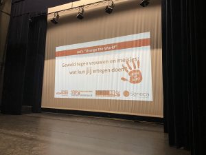 Leerlingen van De Werkplaats in Bilthoven krijgen les over geweld tegen vrouwen